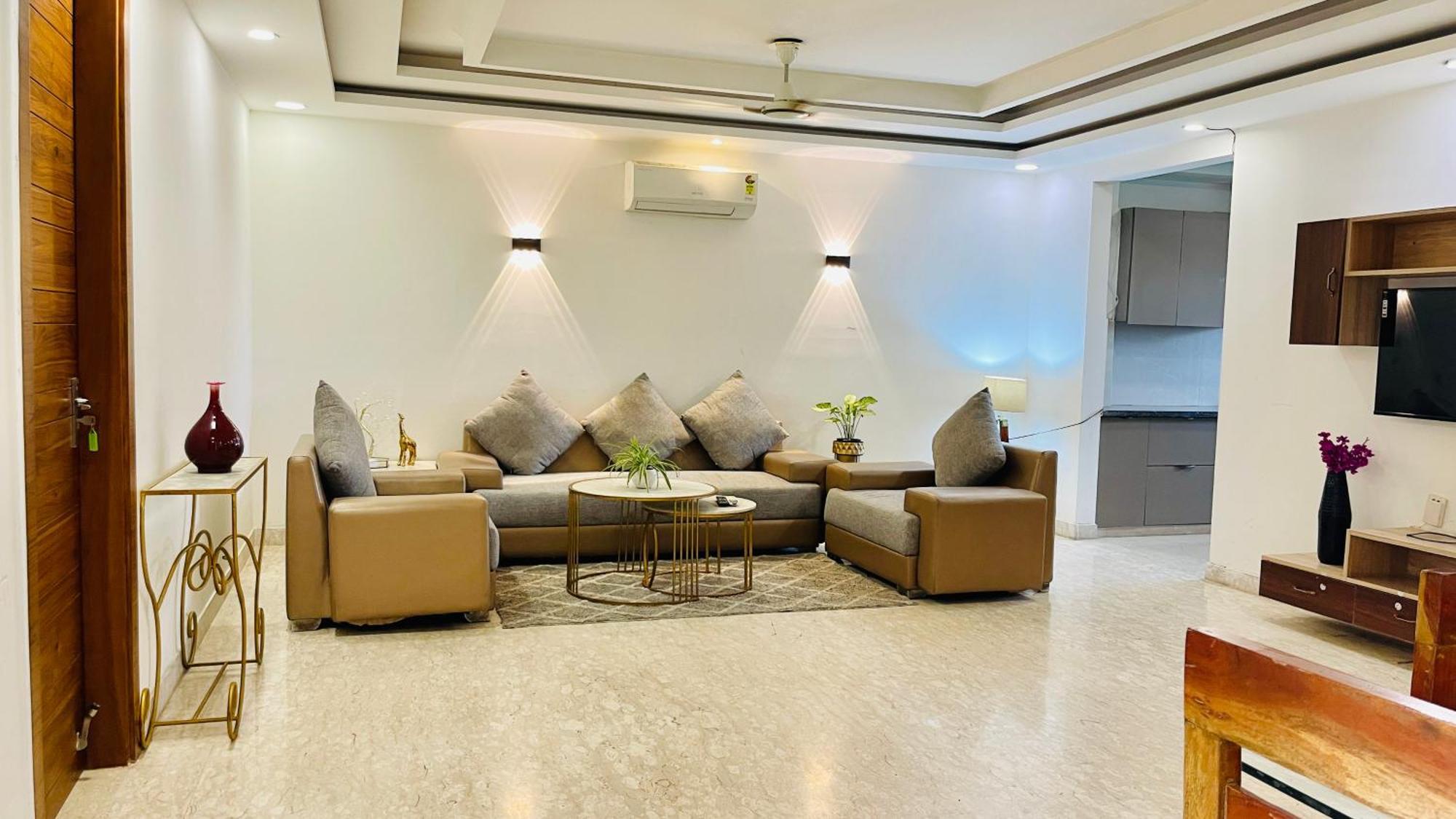 Bedchambers Serviced Apartments, Ardee City 구르가온 외부 사진